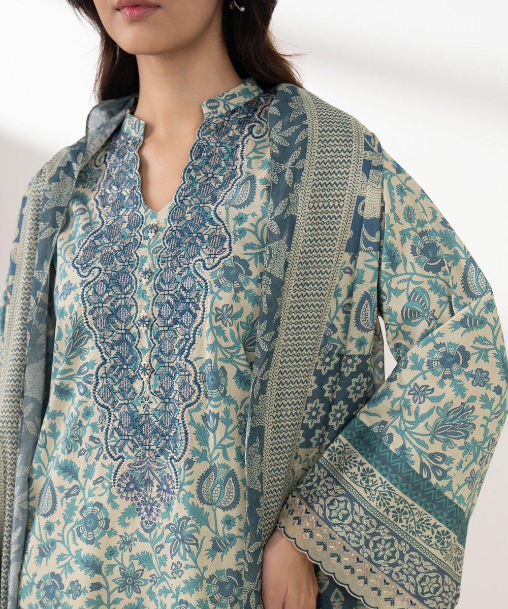 3 Piece - Embroidered Lawn Suit