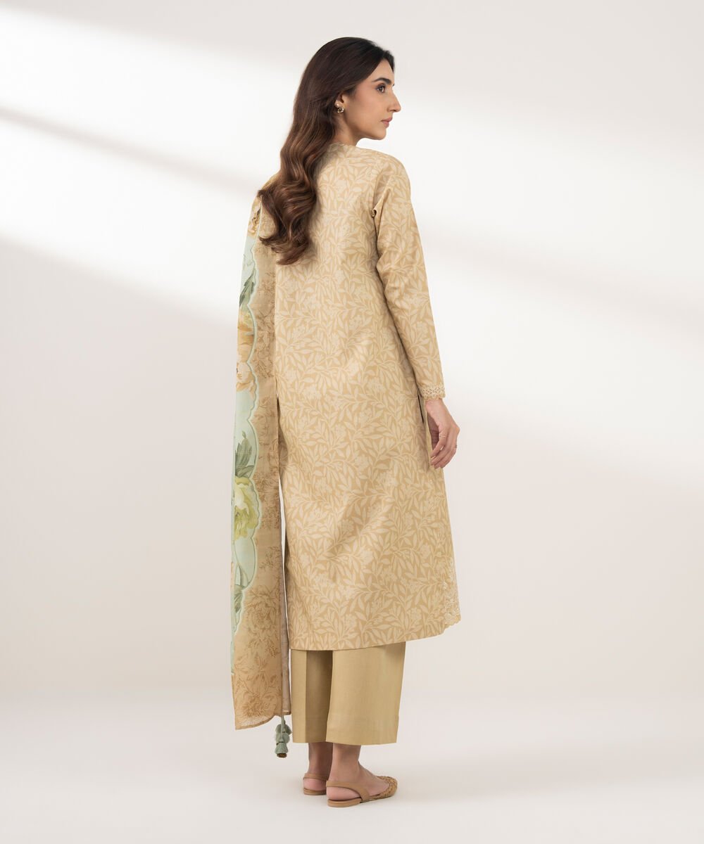 3 Piece - Embroidered Zari Lawn Suit