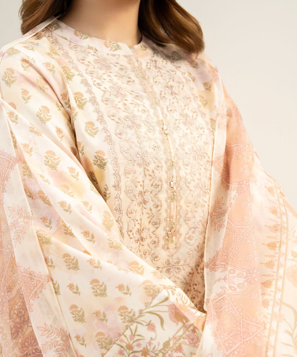 3 Piece - Embroidered Lawn Suit