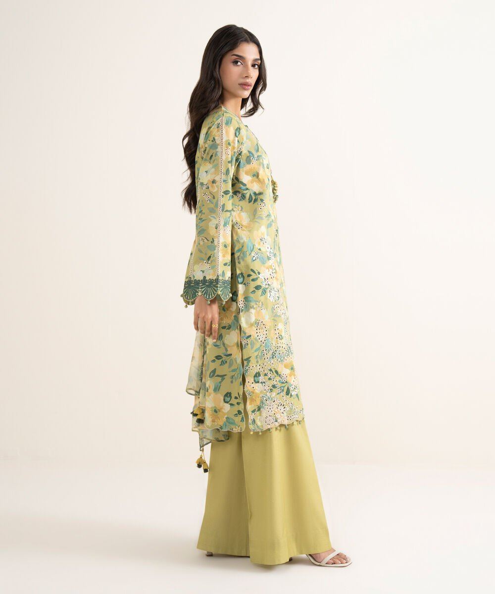3 Piece - Embroidered Lawn Suit