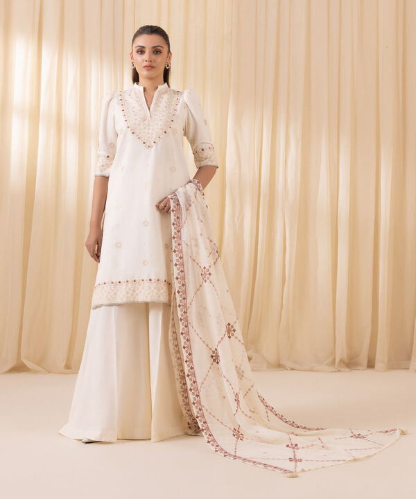 3 Piece - Embroidered Karandi Suit