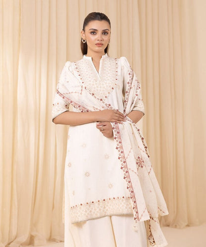 3 Piece - Embroidered Karandi Suit