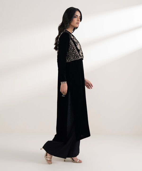2 Piece - Embroidered Velvet Suit