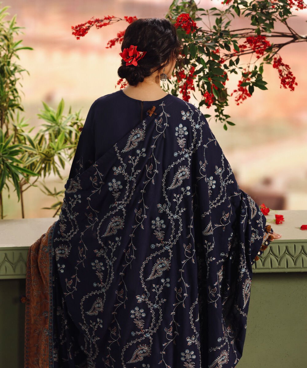 3 Piece - Embroidered Cotton Karandi Suit