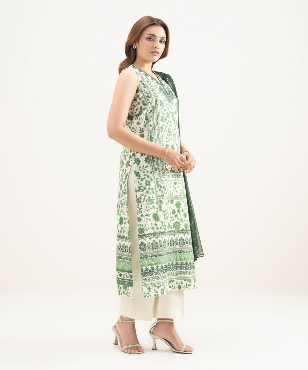 3 Piece - Embroidered Lawn Suit