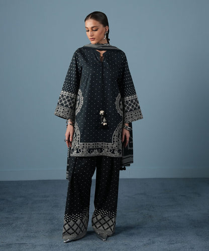 3 Piece - Embroidered Lawn Suit