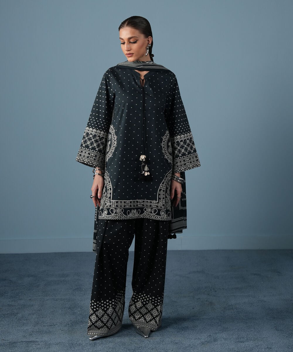 3 Piece - Embroidered Lawn Suit