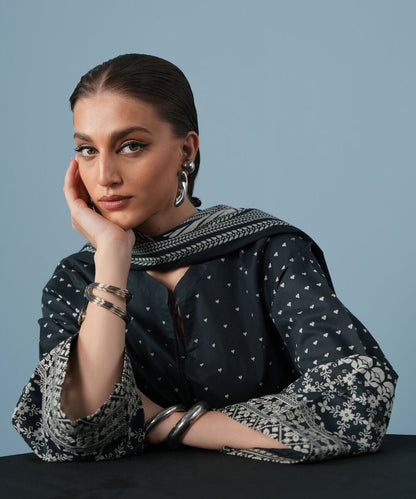 3 Piece - Embroidered Lawn Suit