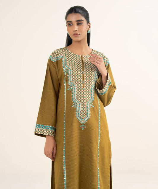 Embroidered Textured Slub Shirt