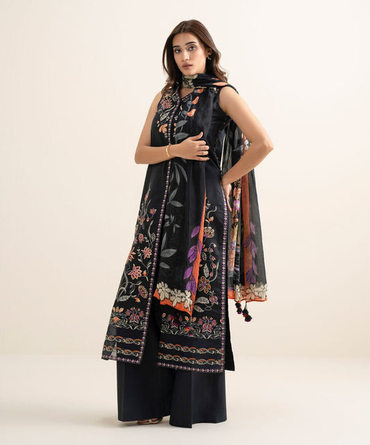 3 Piece - Embroidered Lawn Suit
