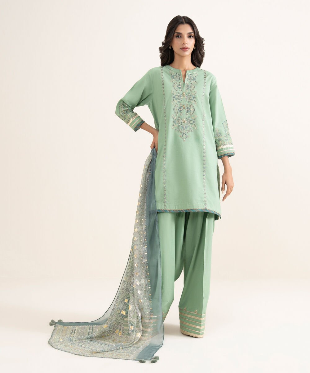 3 Piece - Embroidered Lawn Suit