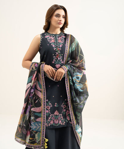 3 Piece - Embroidered Lawn Suit