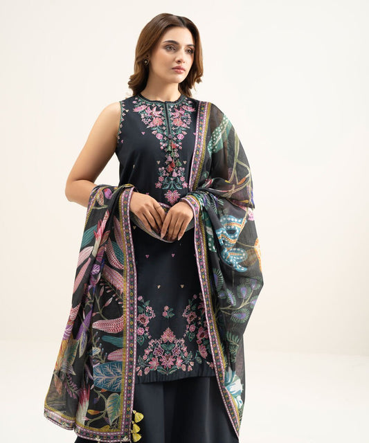 3 Piece - Embroidered Lawn Suit