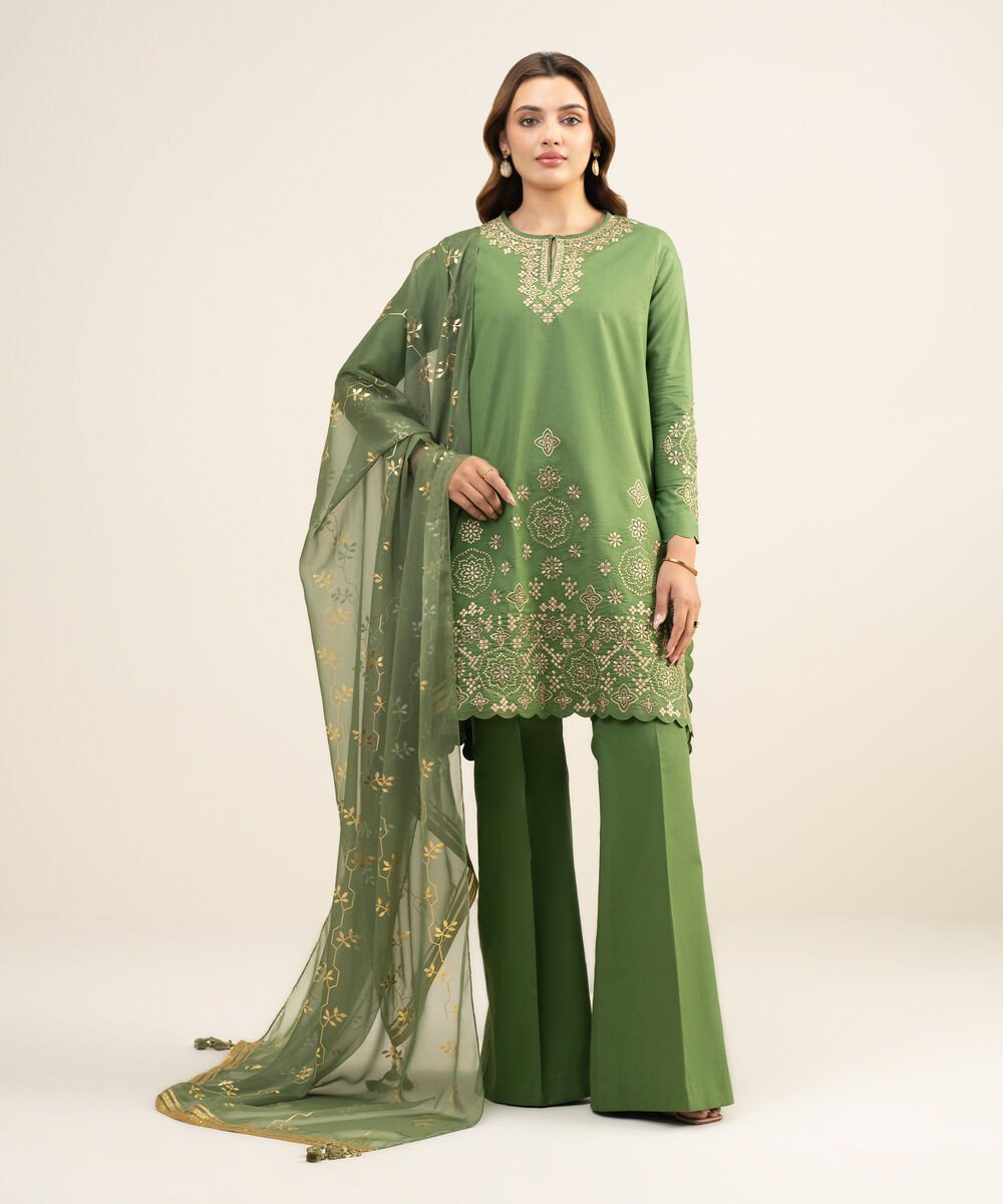 3 Piece - Embroidered Zari Lawn Suit