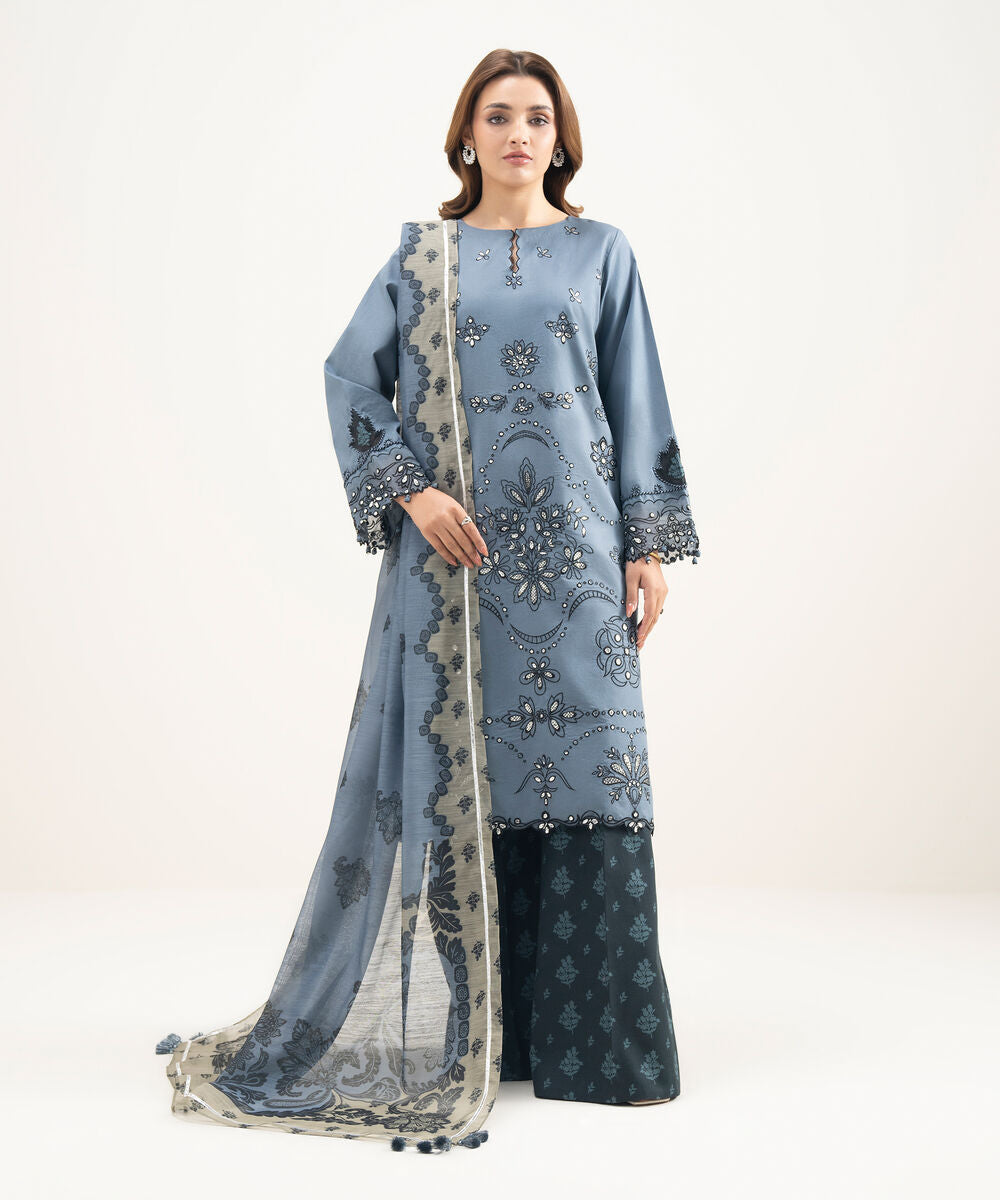 3 Piece - Embroidered Lawn Suit