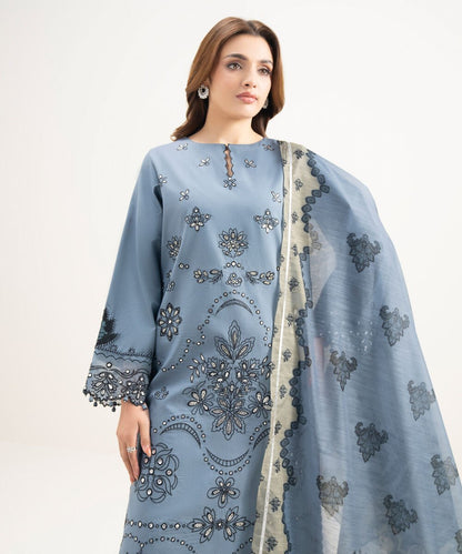 3 Piece - Embroidered Lawn Suit