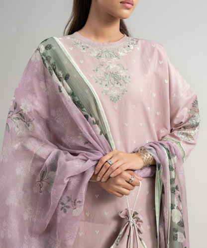 3 Piece - Embroidered Lawn Suit