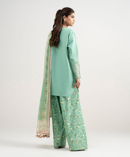 3 Piece - Embroidered Lawn Suit