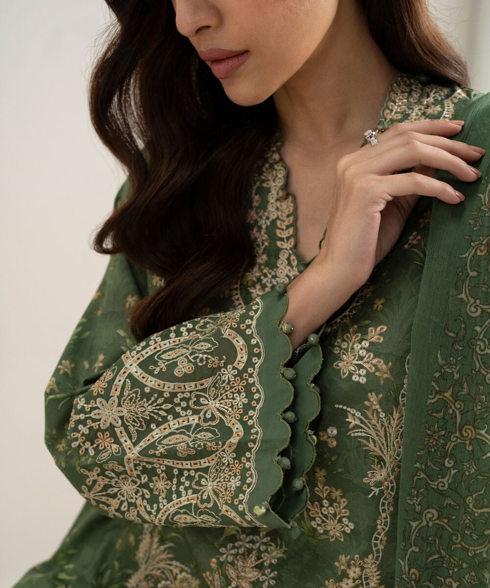 3 Piece - Embroidered Lawn Suit