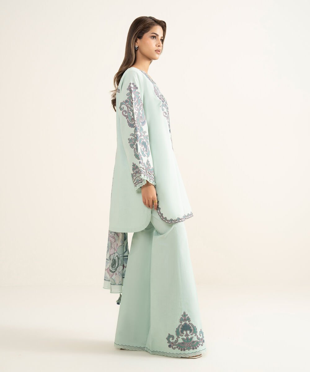 3 Piece - Embroidered Lawn Suit