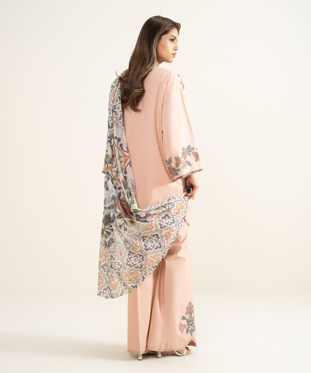 3 Piece - Embroidered Lawn Suit