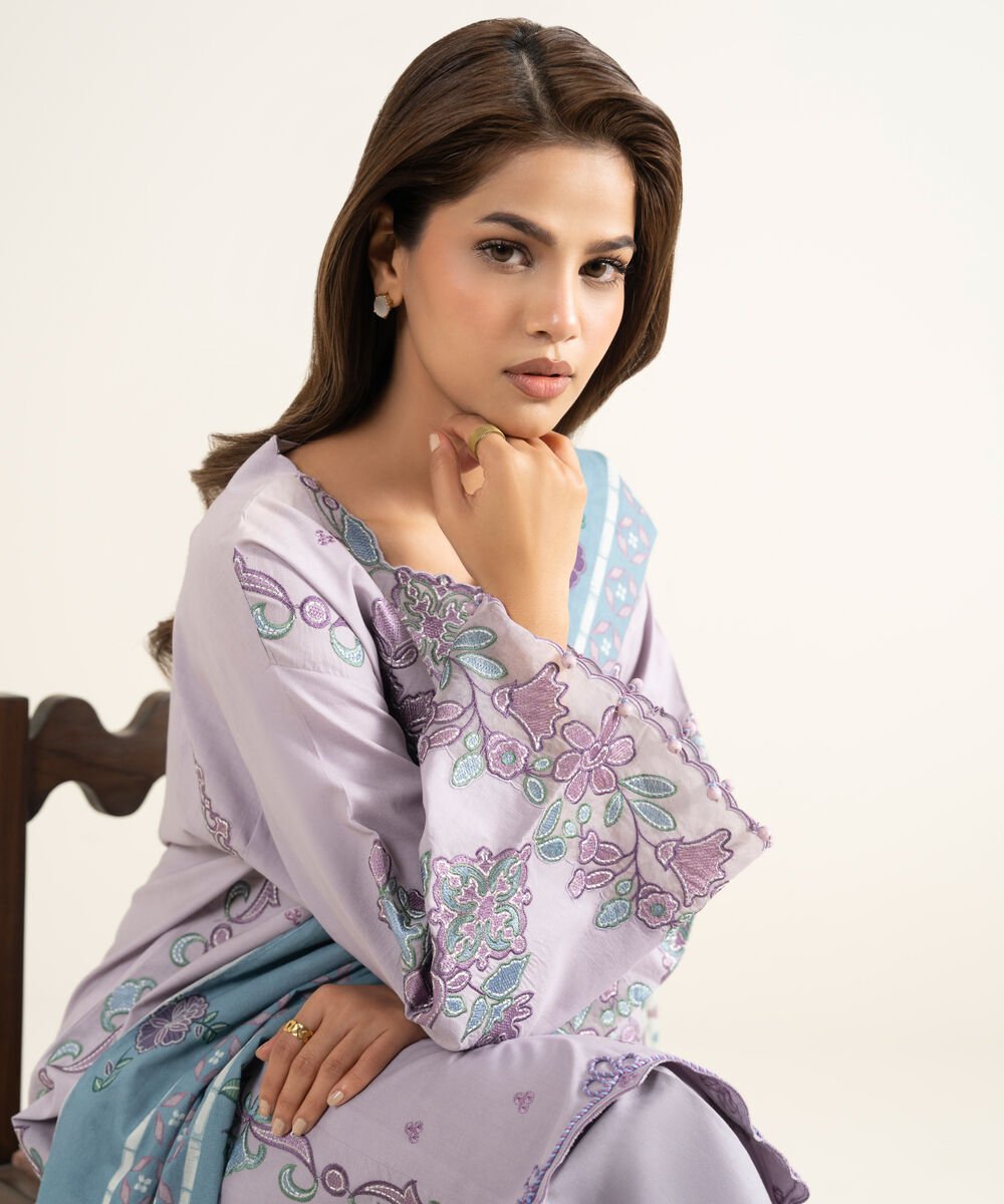 3 Piece - Embroidered Lawn Suit
