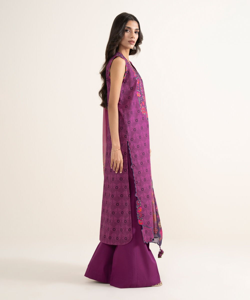 3 Piece - Embroidered Lawn Suit