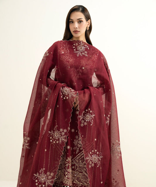 3 Piece - Embroidered Lawn Suit