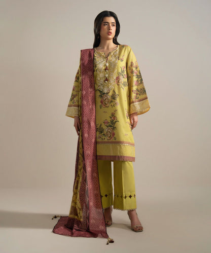 3 Piece - Embroidered Zari Lawn Suit