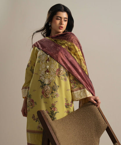 3 Piece - Embroidered Zari Lawn Suit