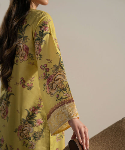 3 Piece - Embroidered Zari Lawn Suit