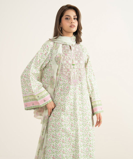 3 Piece - Embroidered Lawn Suit