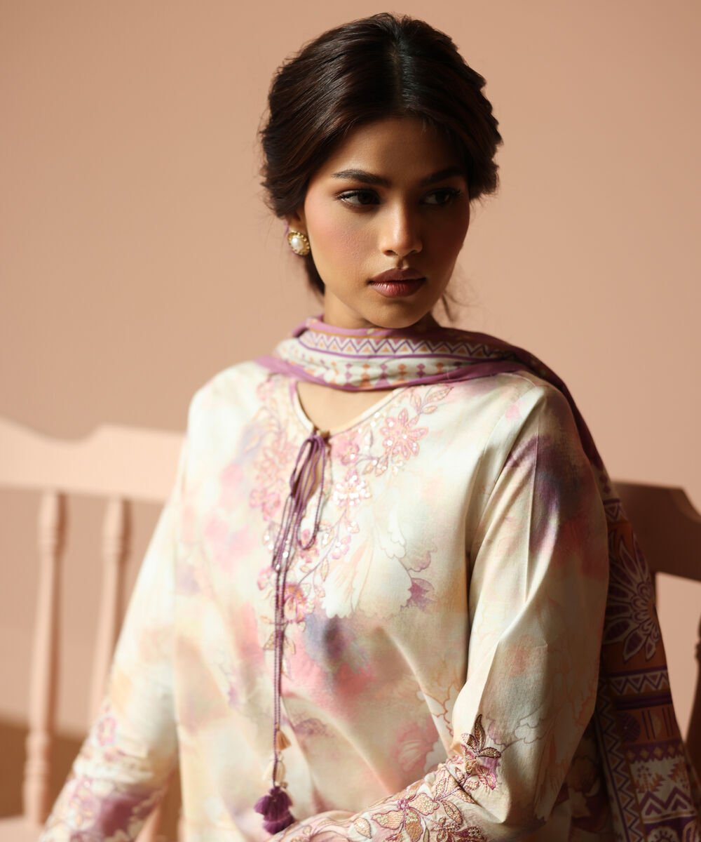 3 Piece - Embroidered Lawn Suit