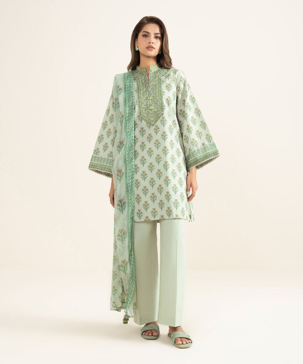 3 Piece - Embroidered Lawn Suit