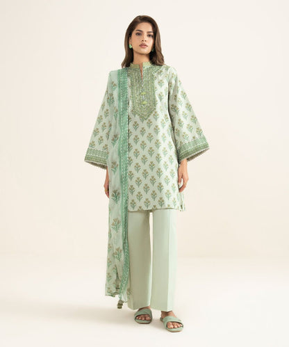 3 Piece - Embroidered Lawn Suit