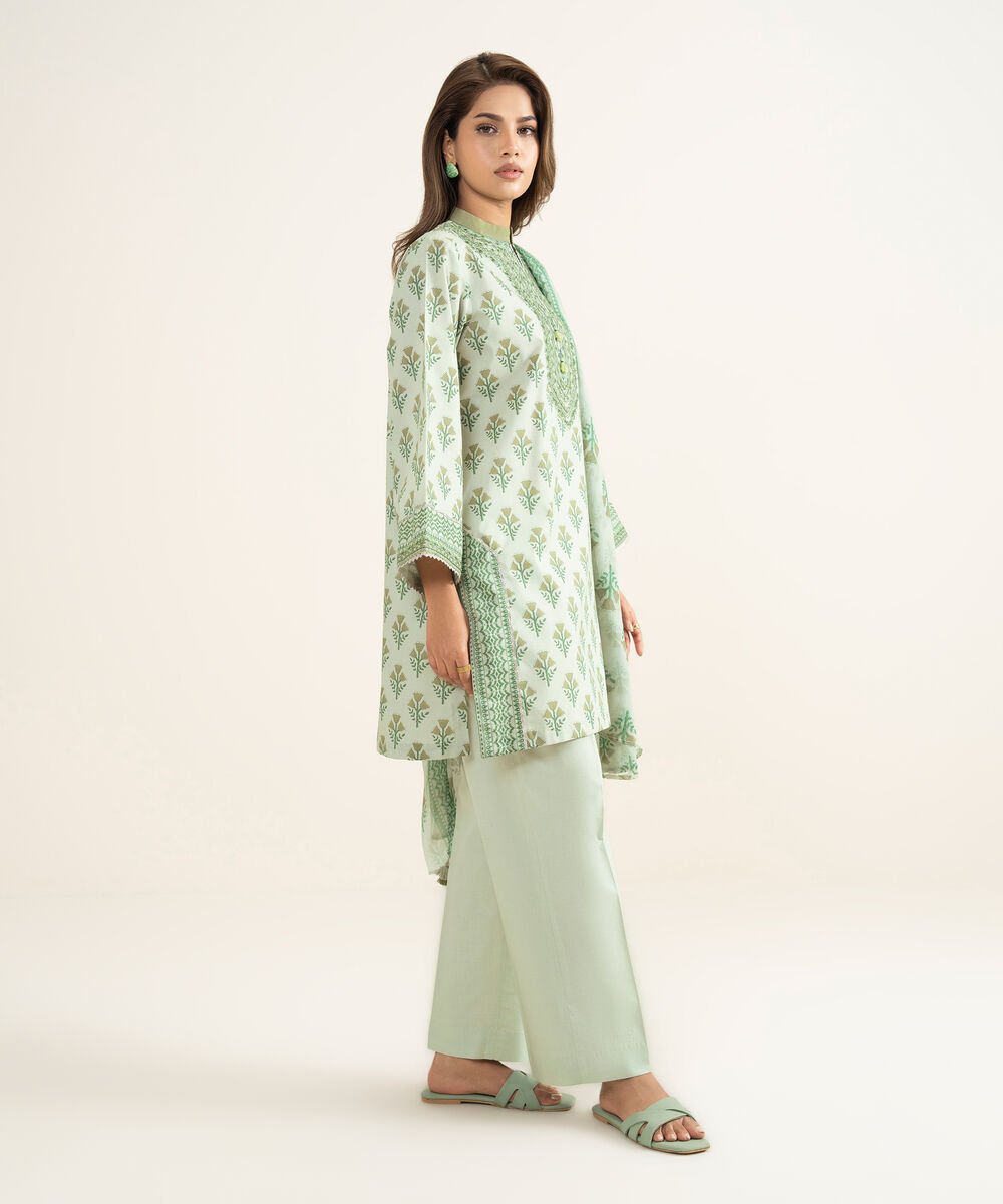 3 Piece - Embroidered Lawn Suit