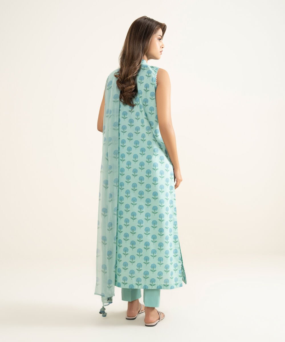 3 Piece - Embroidered Lawn Suit