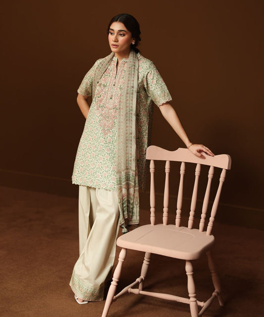 3 Piece - Embroidered Lawn Suit
