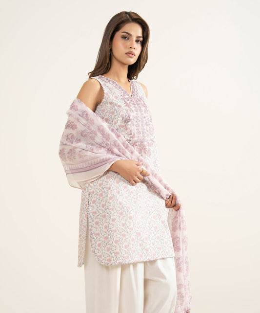 3 Piece - Embroidered Lawn Suit