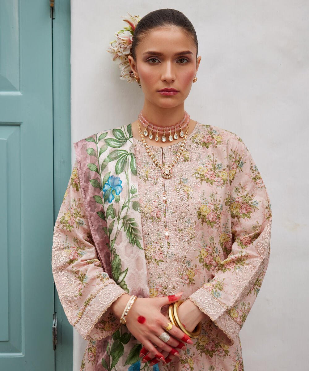 3 Piece - Embroidered Zari Lawn Suit