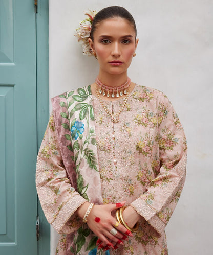 3 Piece - Embroidered Zari Lawn Suit