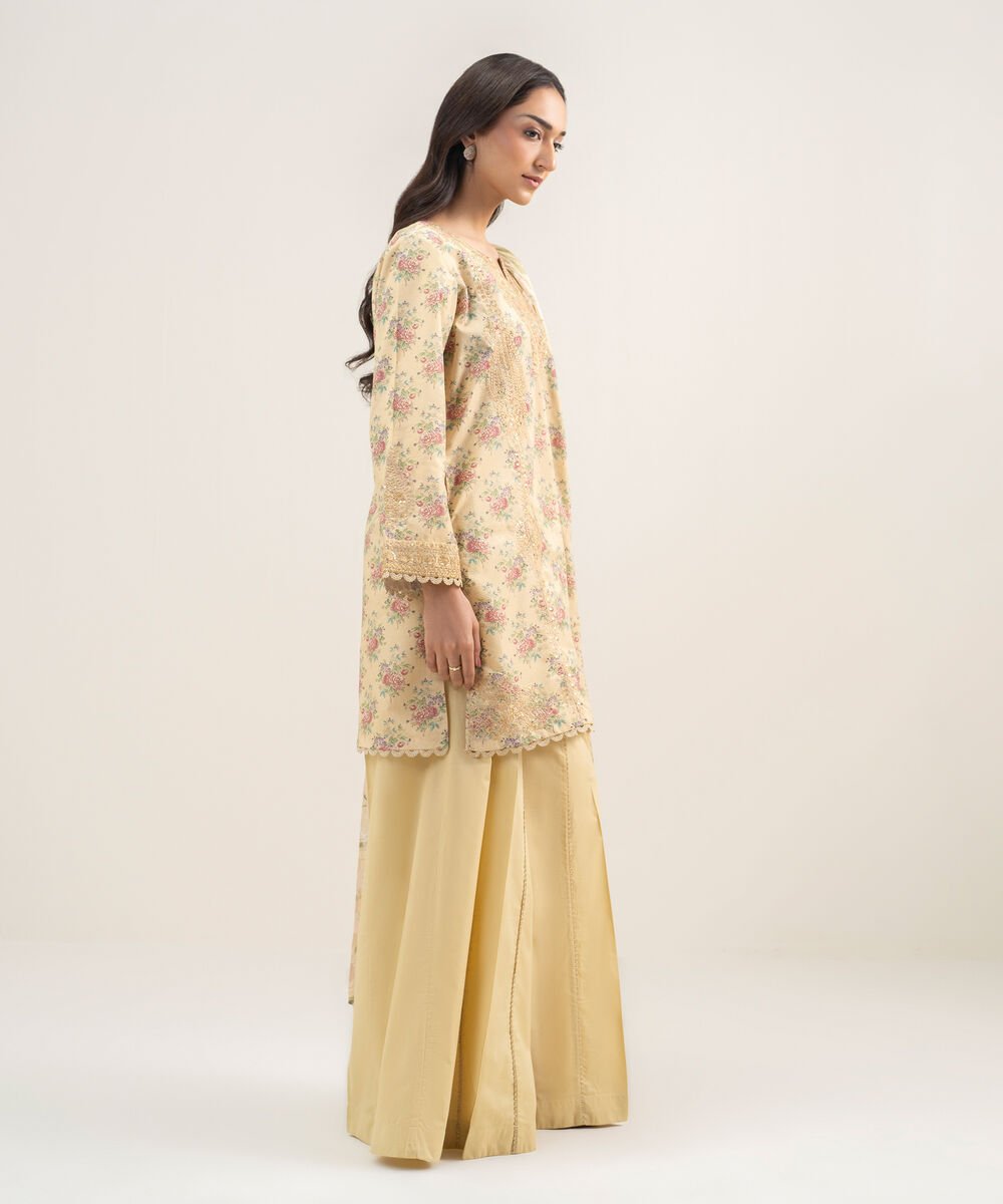 3 Piece - Embroidered Zari Lawn Suit