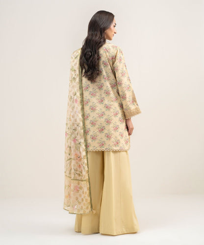 3 Piece - Embroidered Zari Lawn Suit
