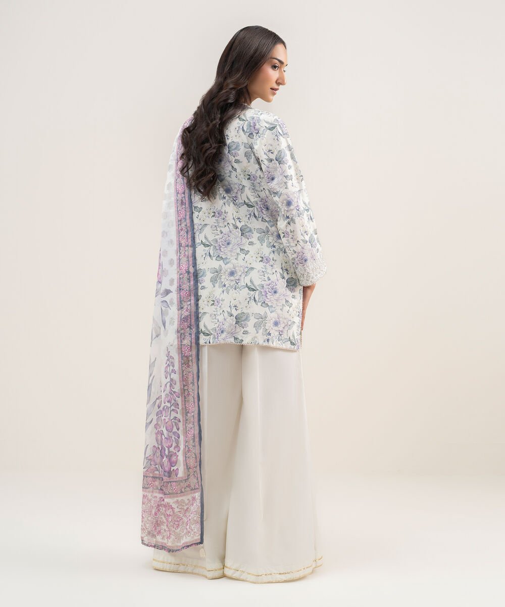 3 Piece - Embroidered Zari Lawn Suit