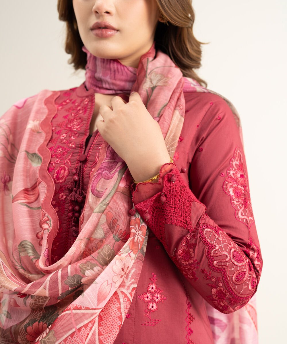 3 Piece - Embroidered Lawn Suit