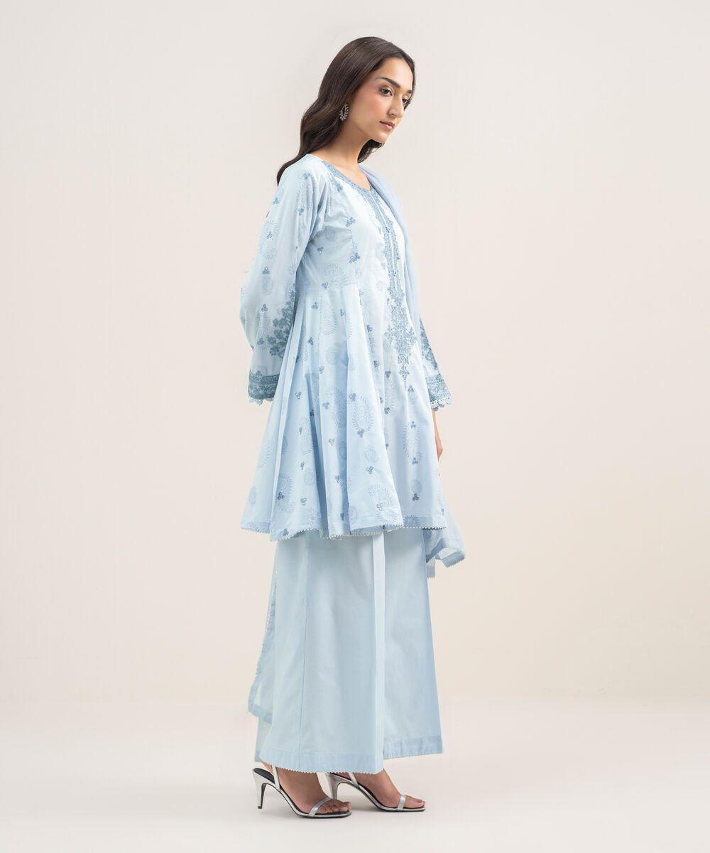 3 Piece - Embroidered Lawn Suit