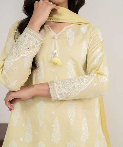 3 Piece - Embroidered Lawn Suit