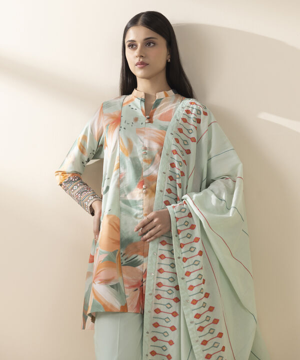 3 Piece - Embroidered Zari Lawn Suit (Unstitched)