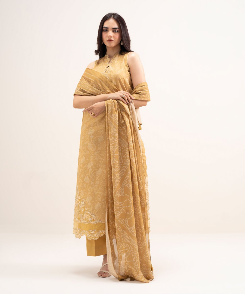 3 Piece - Embroidered Lawn Suit