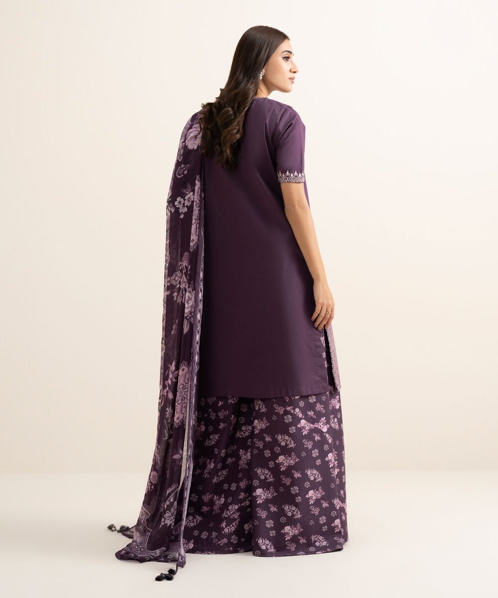3 Piece - Embroidered Lawn Suit